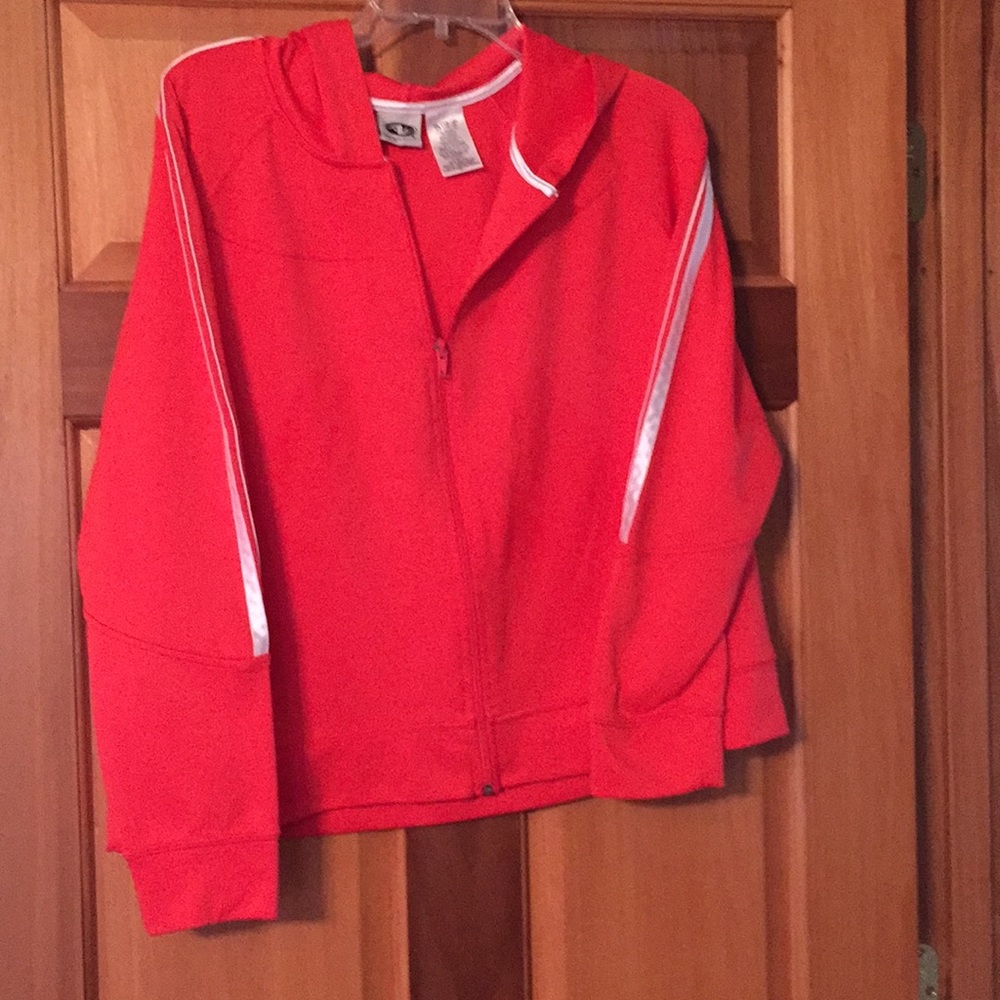 Light weight hooded jacket
